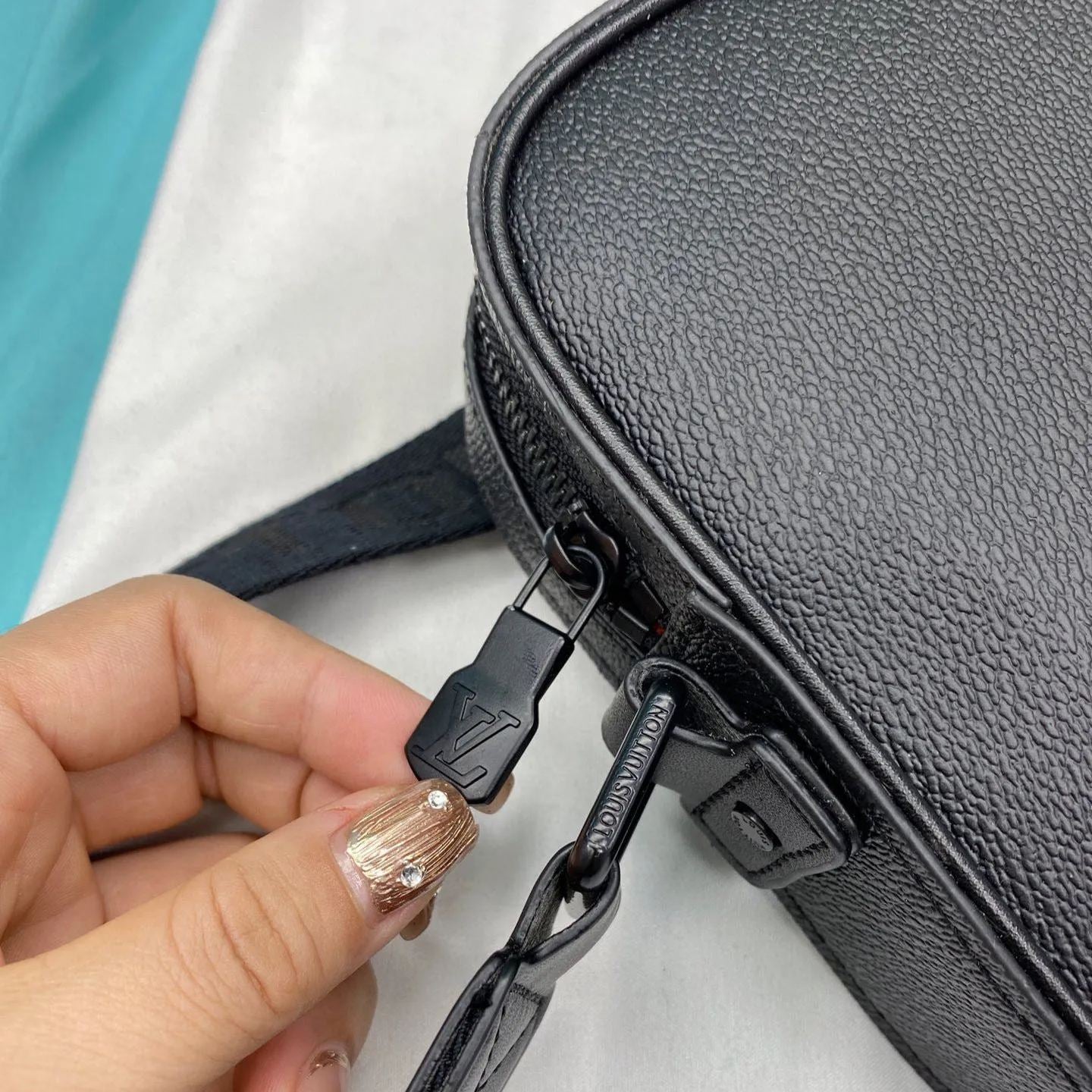 ☆Louis Vuitton☆ メンズショルダーバッグ