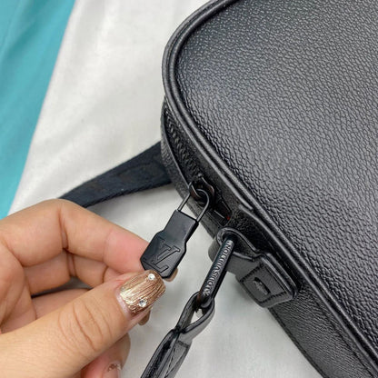 ☆Louis Vuitton☆ メンズショルダーバッグ