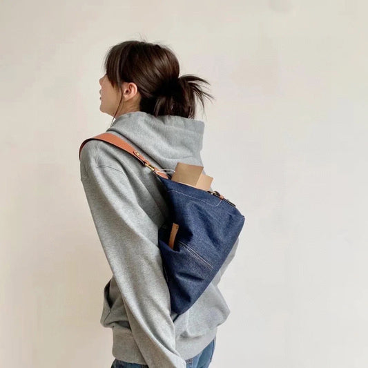 Burberry デニムブルー・ショルダーバッグ 26*22cm