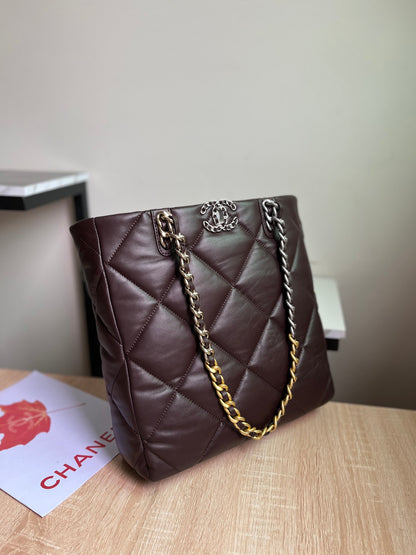 CHANEL 19 SHOPPING BAG 3519