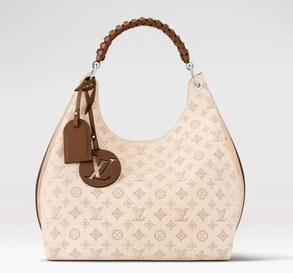 【個性が光る】日本未入荷★[LOUIS VUITTON] ルイヴィトン キャラメルバッグ