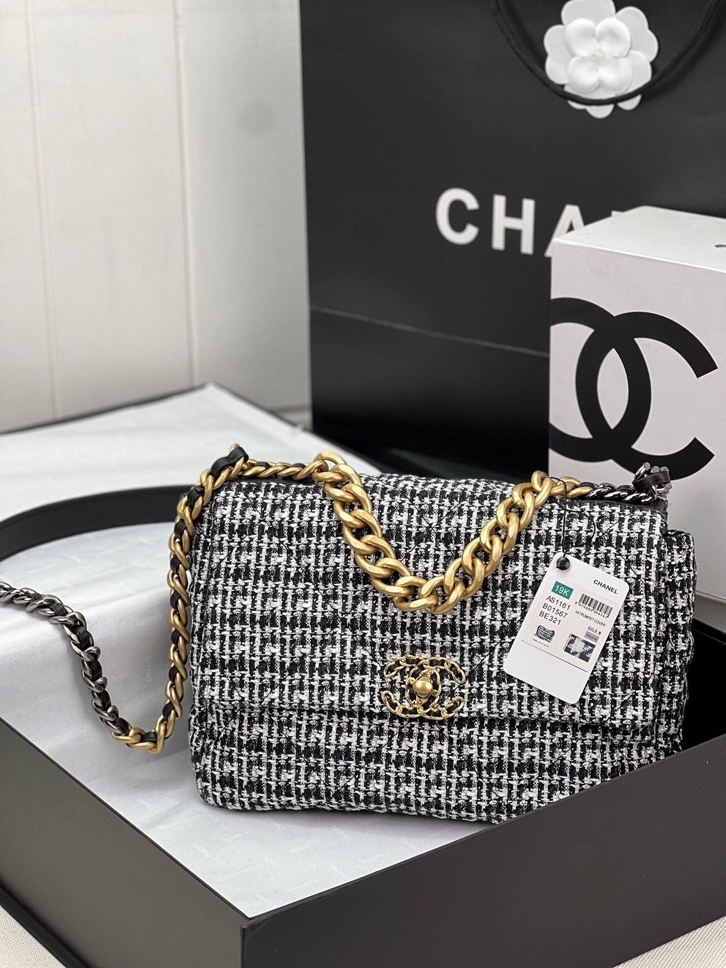 CHANEL 19 LARGE HANDBAG AS1161