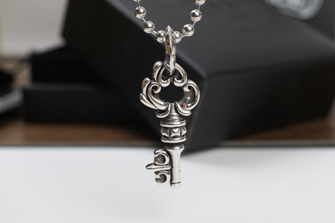 【Chrome Hearts】ネックレス、新しいネックレス万能シンプルファッションオーナメント