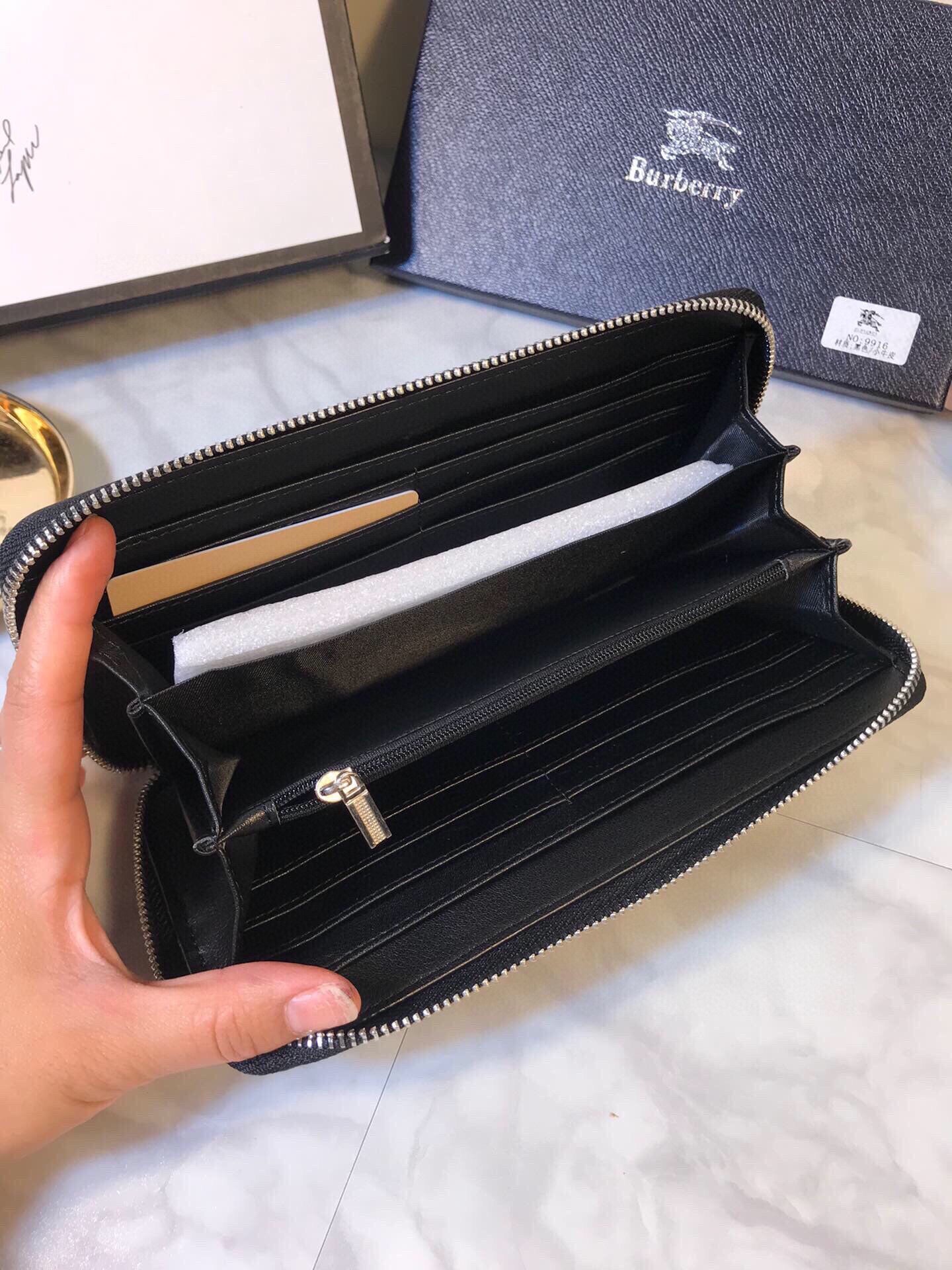 Burberry (バーバリー) 財布 20*10cm