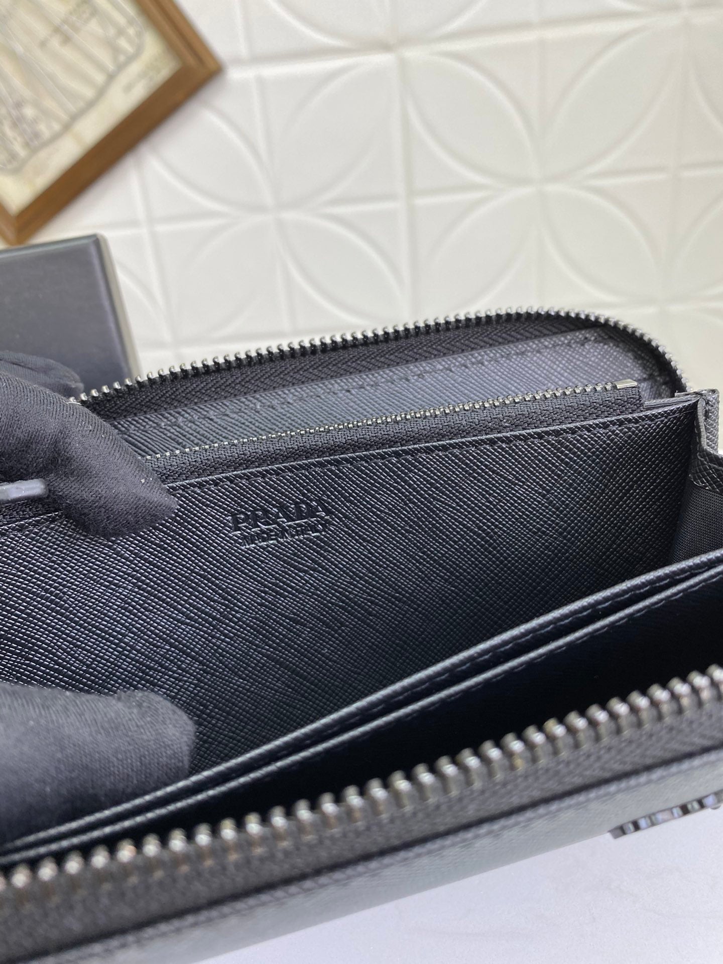 PRADA(プラダ) 財布19x12cm