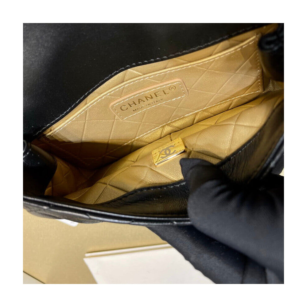 【入手困難】25ans雑誌掲載！中条あやみ愛用Chanel Pearls Charms Mini Flap Bag AS2978