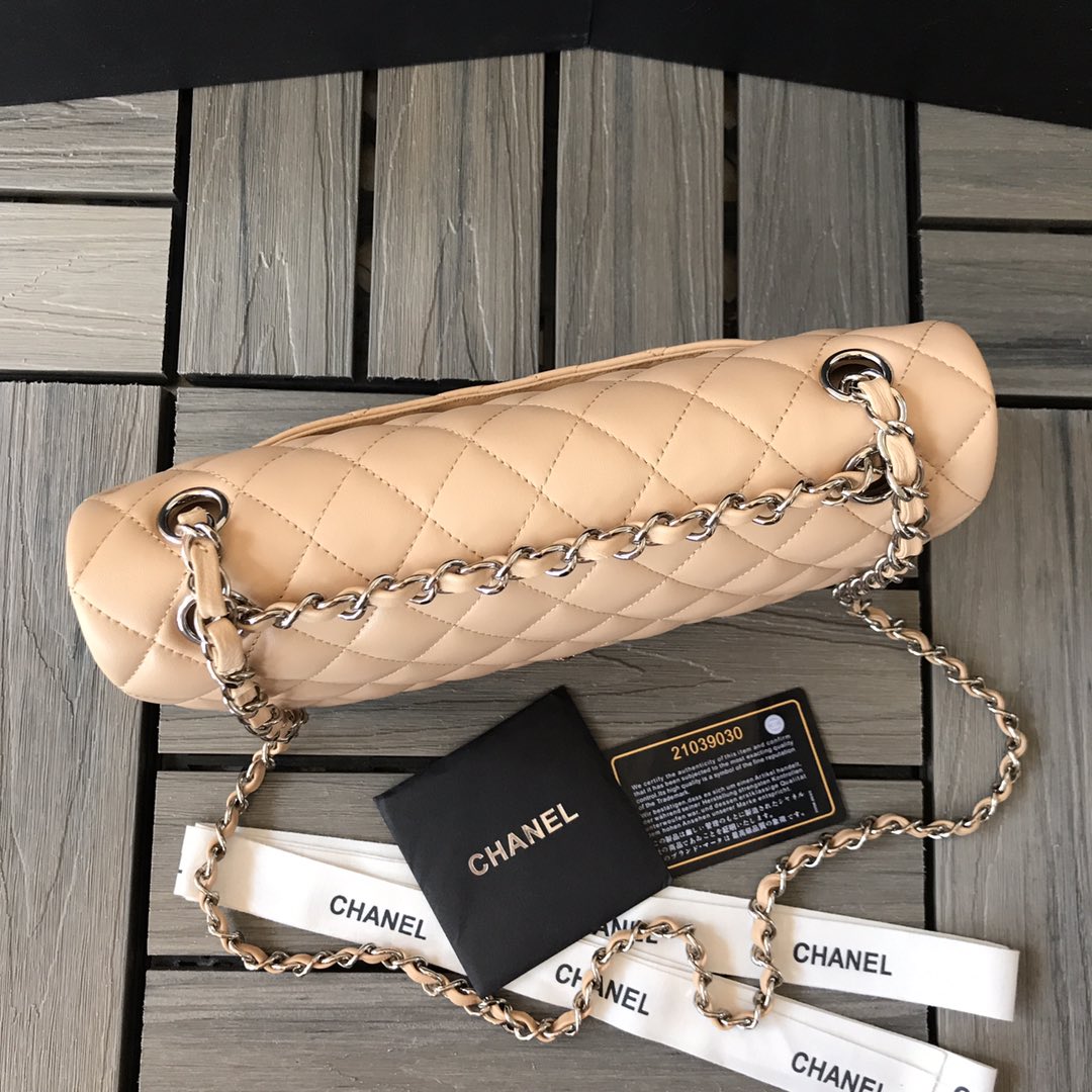 Chanel Flap Bag 1112