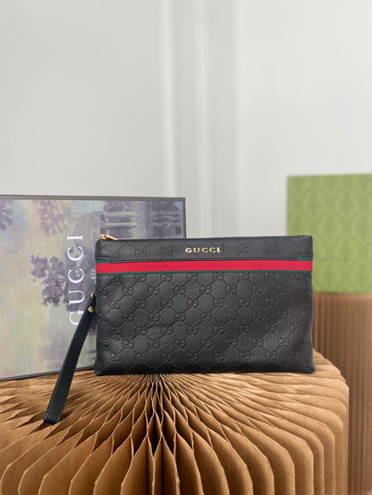 GUCCI(グッチ)クラッチバッグ 28*18 cm