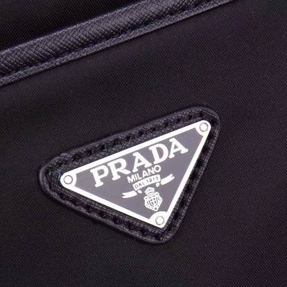 【PRADA 公式 旗艦店】プラダ 斜めがけバッグ 当日出荷 好評に付き再入荷！30*26*6CM