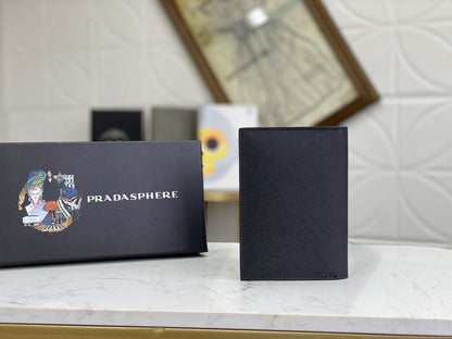 PRADA(プラダ) 財布9.5x14cm
