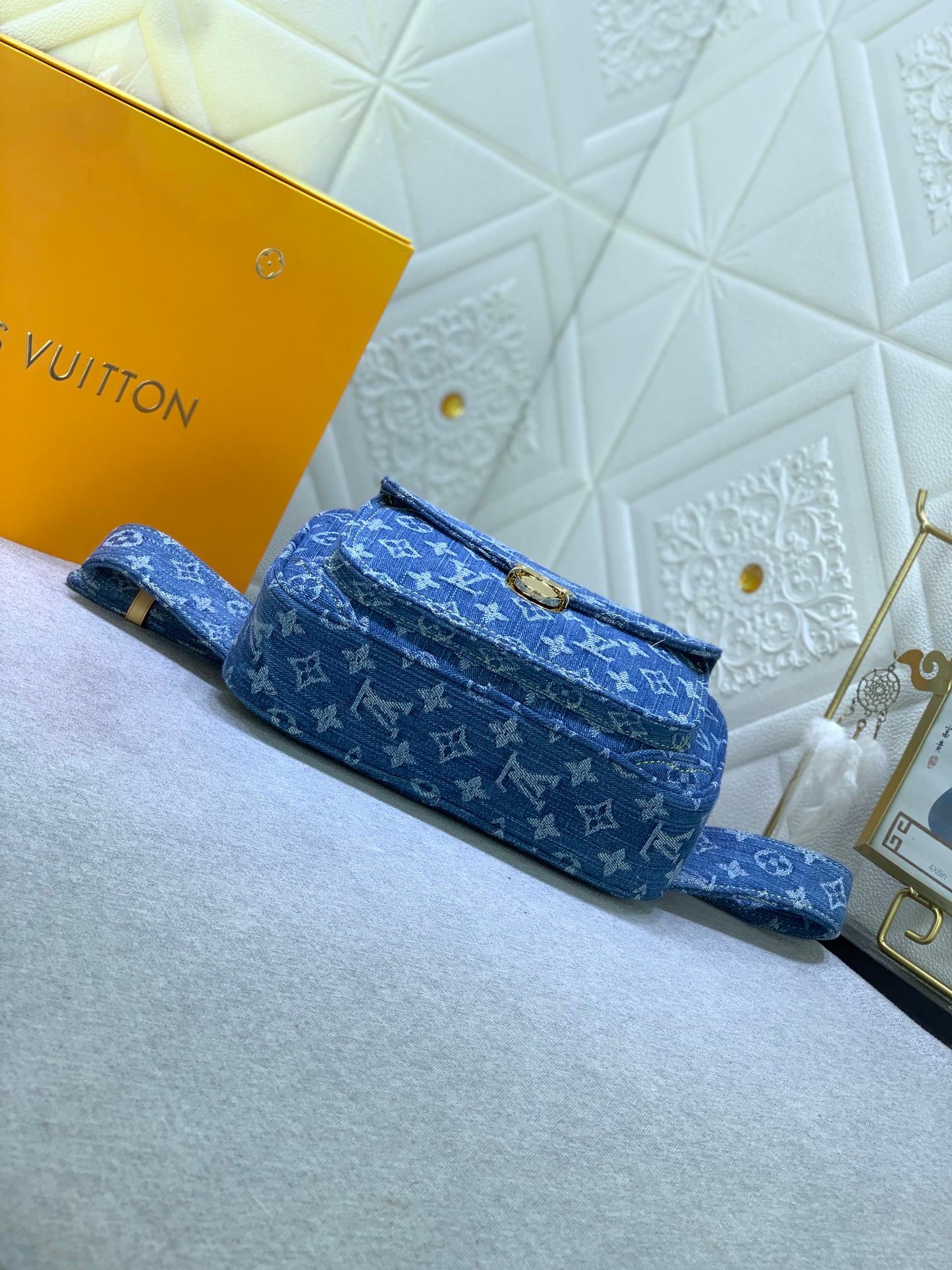 LouisVuitton モデニムベルトバッグ M95347