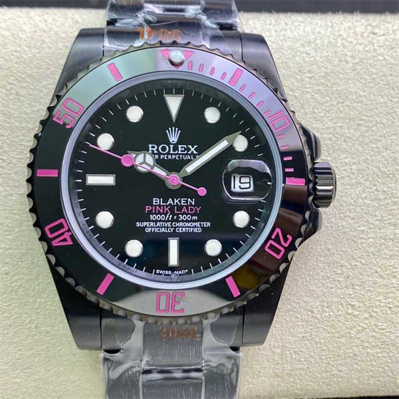 ロレックス サブマリーナーデイトBLAKEN