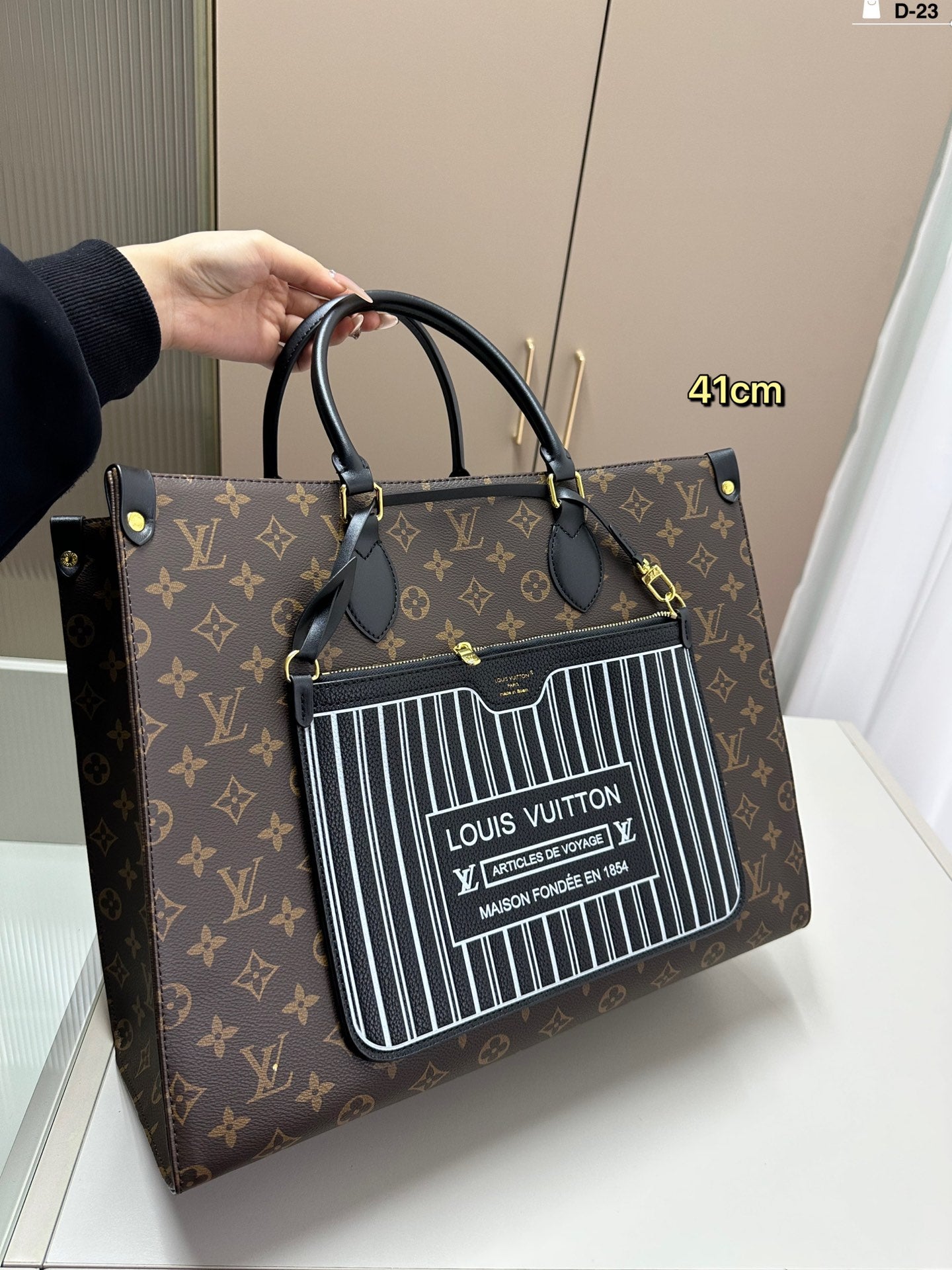 Louis Vuitton(ルイヴィトン) コストパフォーマンスの王様 onthego マミーバッグ 新モデル発売