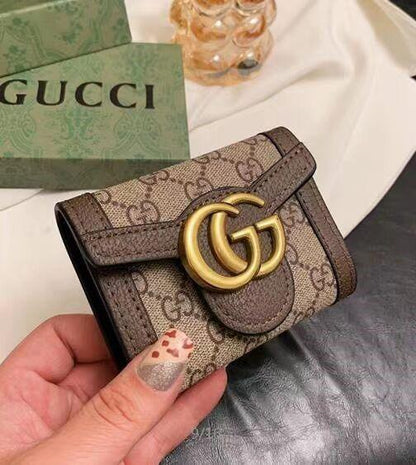 グッチの最新シリーズの小さな財布