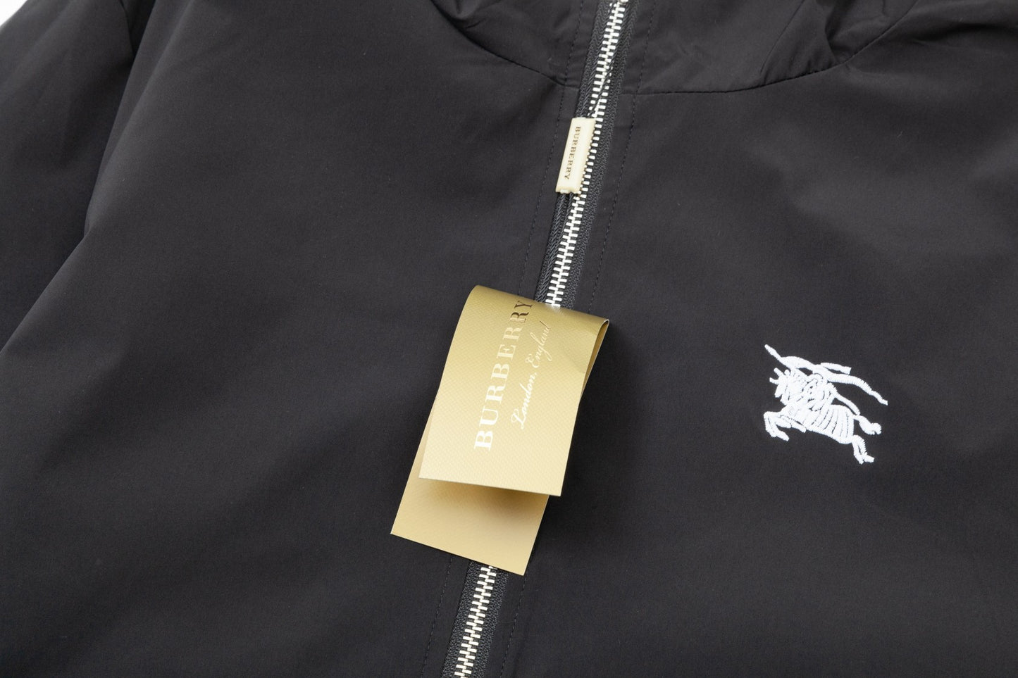 【BURBERRY】男女兼用 ご好評に付き再入荷！