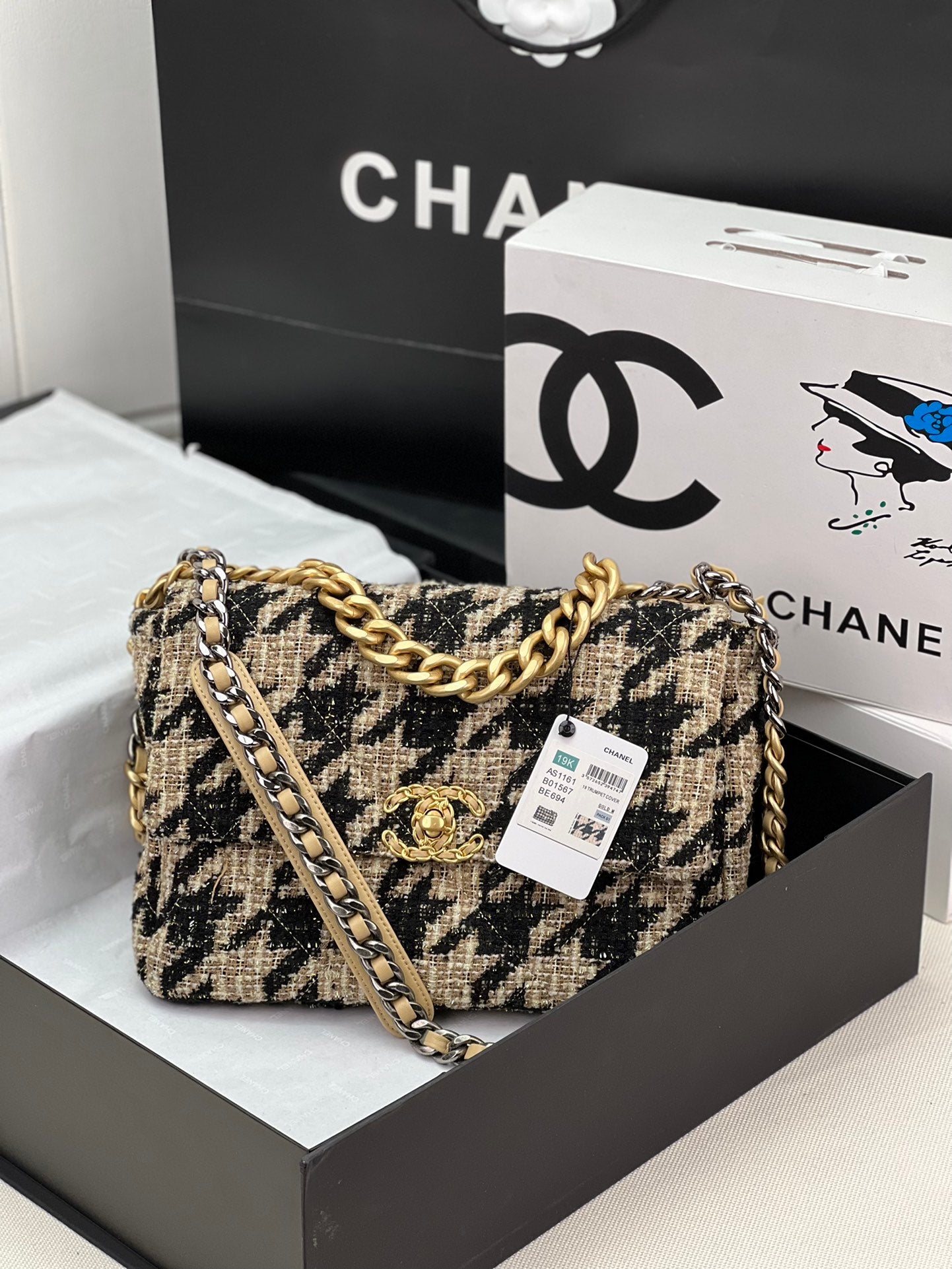 CHANEL 19 LARGE HANDBAG AS1161