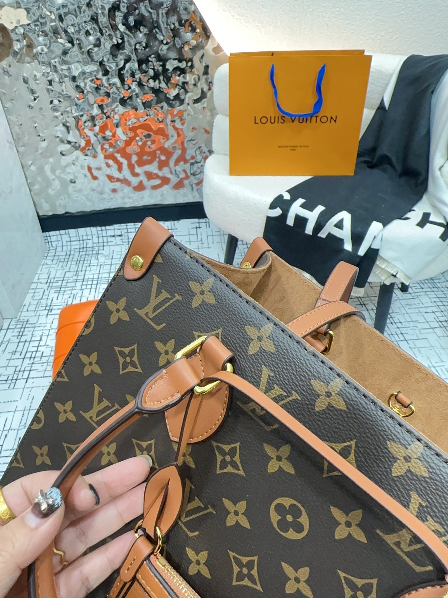 Louis Vuitton(ルイヴィトン) コストパフォーマンスの王様 onthego マミーバッグ 新モデル発売