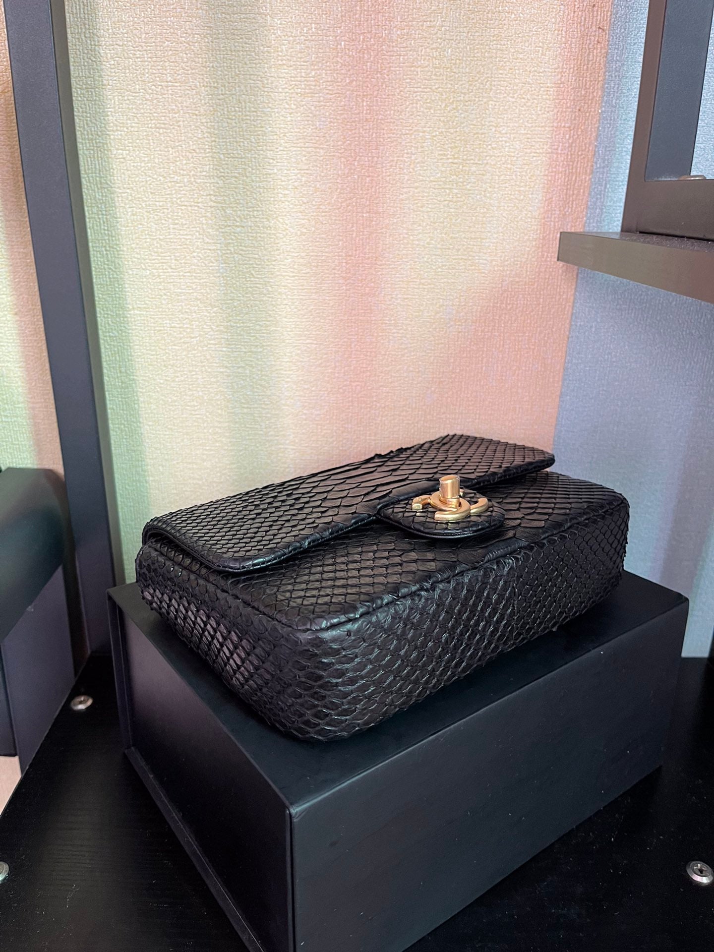 BOLSA CHANEL 2.55 PYTHON FLAP BAG AS3214