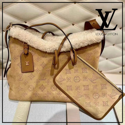 【秋冬お出かけバッグ◎】Louis Vuitton キャリーオール バッグ
