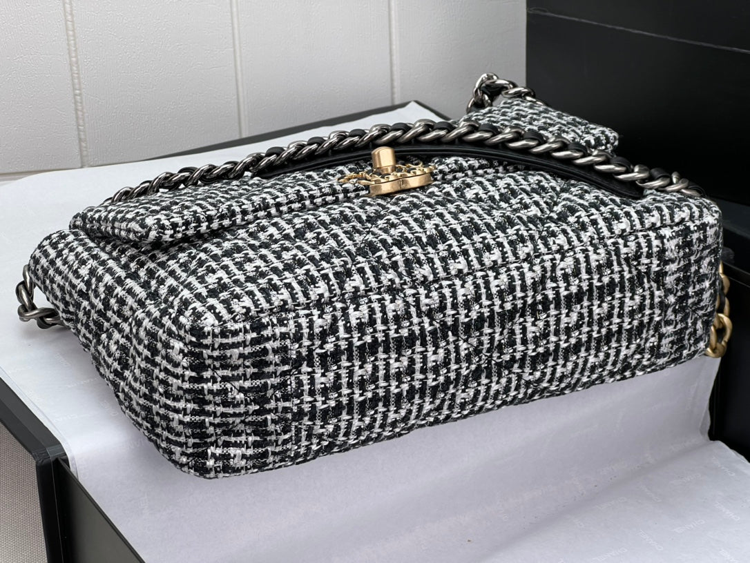 CHANEL 19 LARGE HANDBAG AS1161