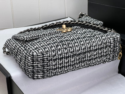 CHANEL 19 LARGE HANDBAG AS1161