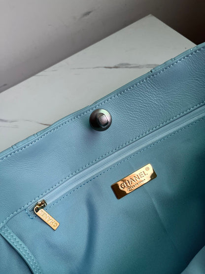 CHANEL 19 SHOPPING BAG 3360
