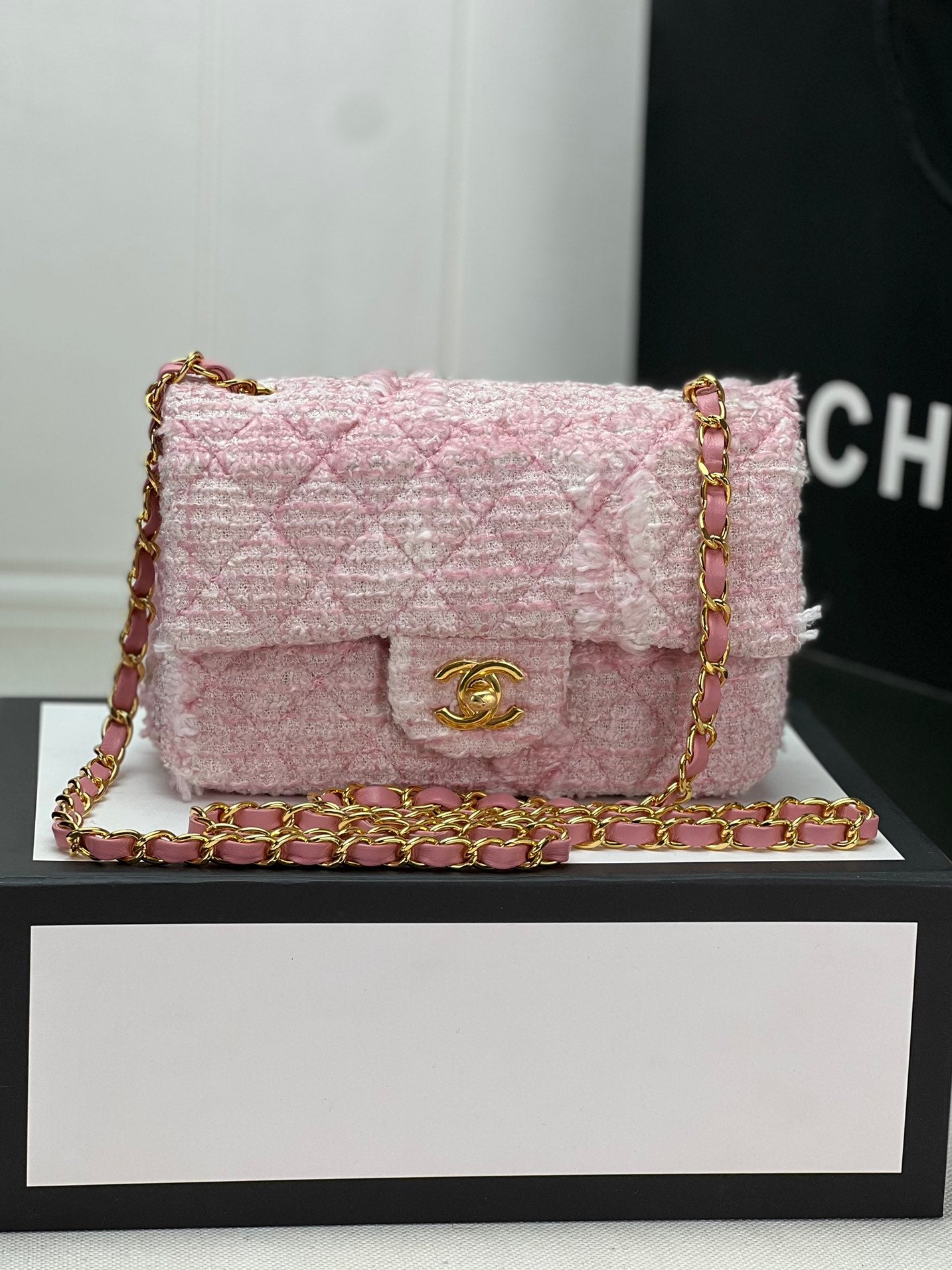 Chanel MINI CLASSIC FLAP BAG 1116
