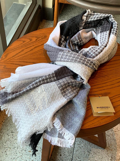 【BURBERRY バーバリー】スカーフ210*80CM 241108