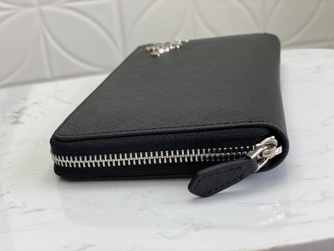 PRADA(プラダ) 財布 21x12cm