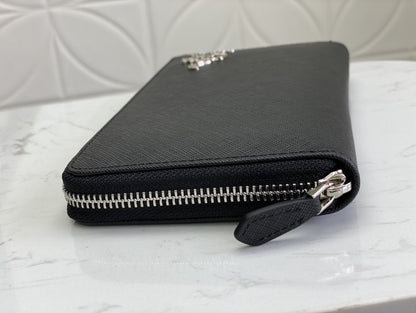 PRADA(プラダ) 財布 21x12cm