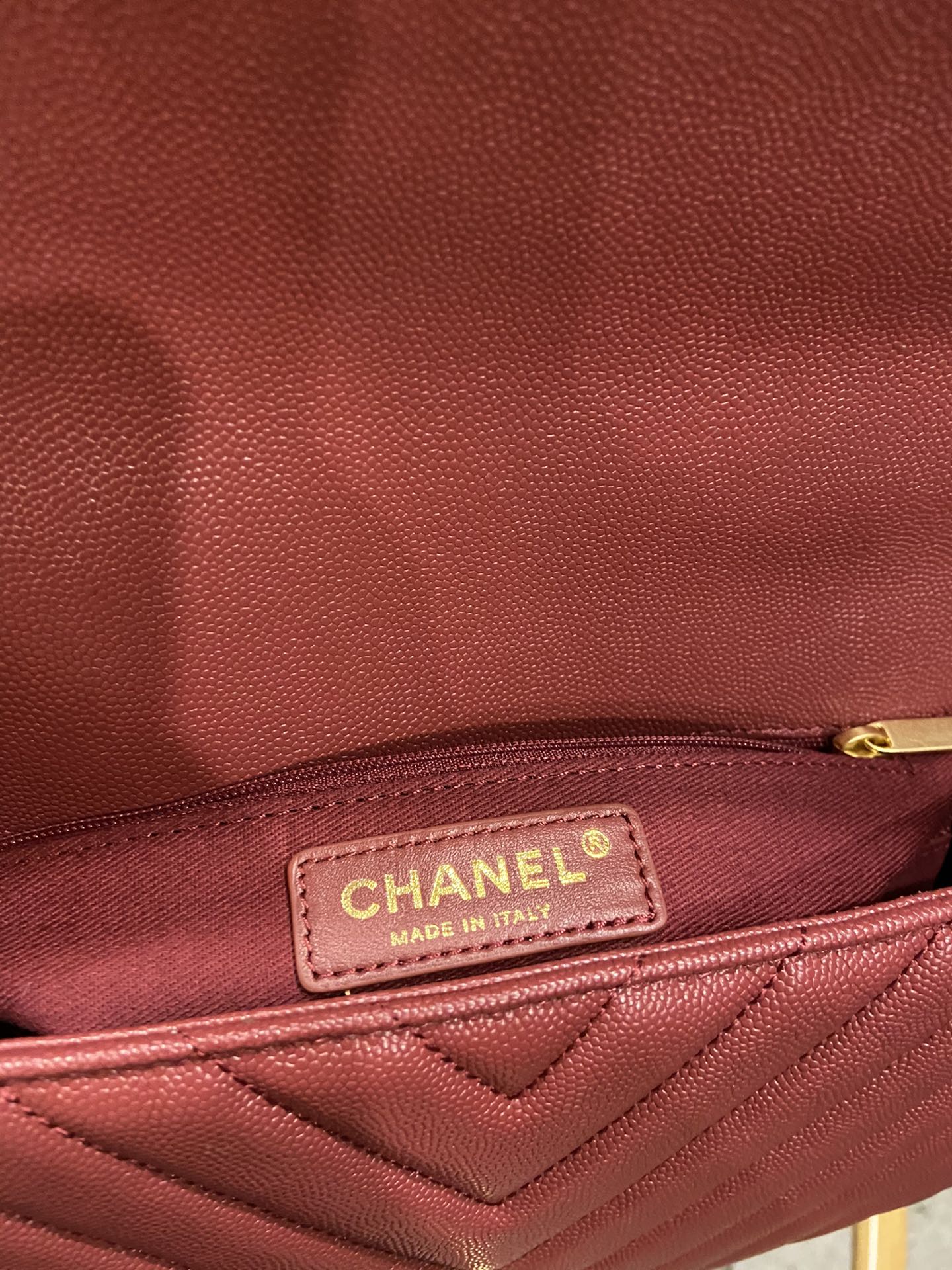 Chanel Cowhide handbag 92991