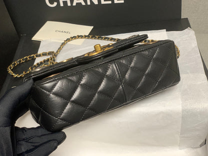 Chanel FLAP BAG AS2675
