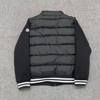 【MONCLER 公式旗艦店】（モンクレール）ニットのダウンジャケット