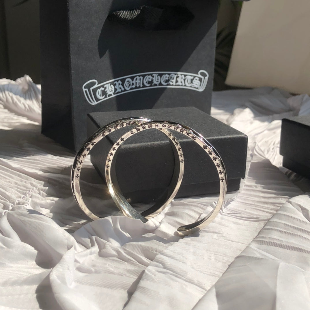 Chrome Hearts(クロムハーツ)男女共に愛されるブレスレット