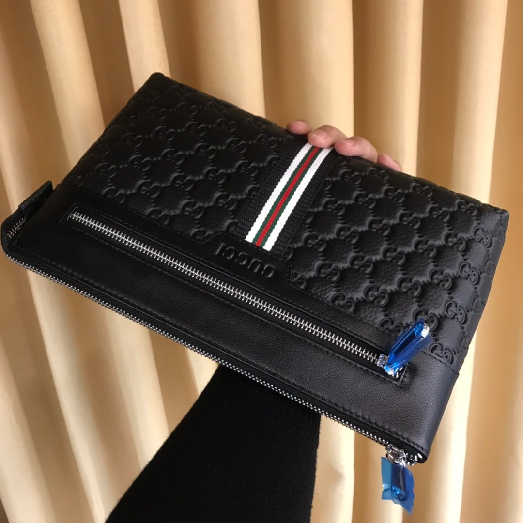 Gucci(グッチ)クラッチバッグ 30x20x3cm