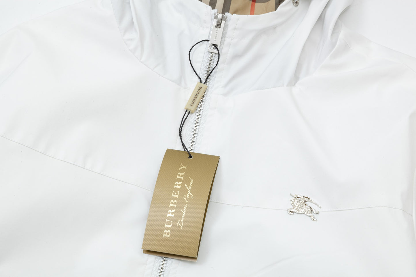 【BURBERRY】男女兼用 ご好評に付き再入荷！