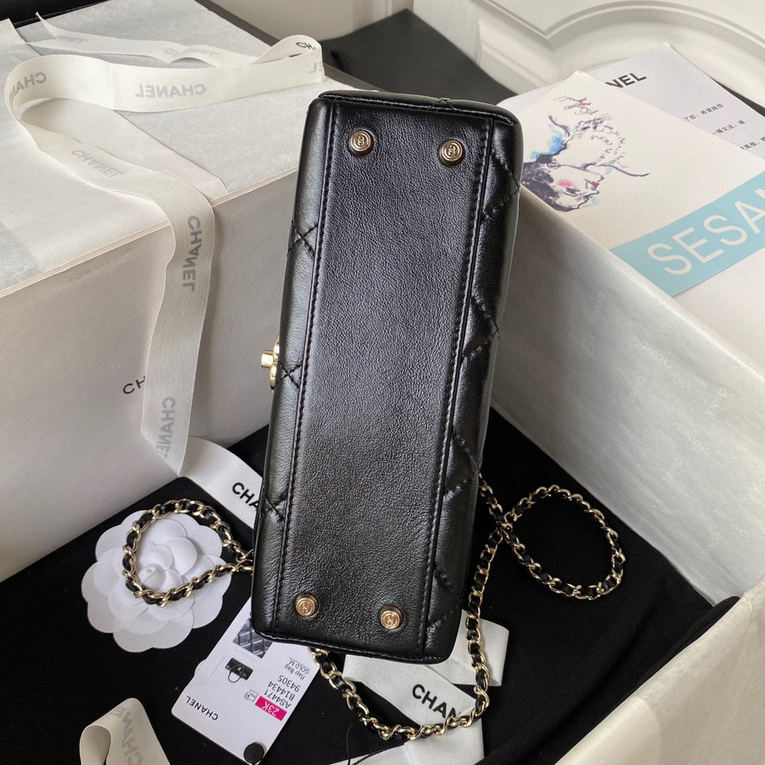 Chanel 23K AS4471 handle