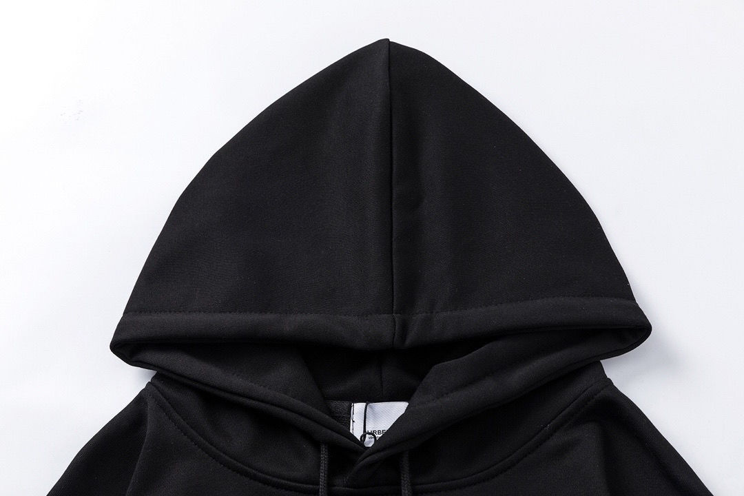 【BURBERRY】ご好評に付き再入荷！