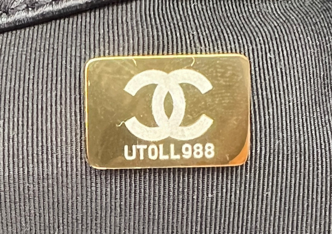 CHANEL 19 LARGE HANDBAG AS1161