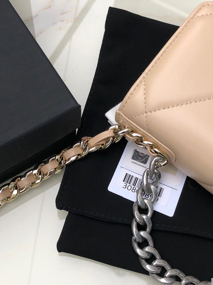CHANEL 19 WALLET ON CHAIN 0957