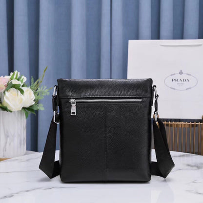 【 PRADA 公式旗艦店】プラダ ショルダーバッグ 当日出荷 好評に付き再入荷！23*27*5CM