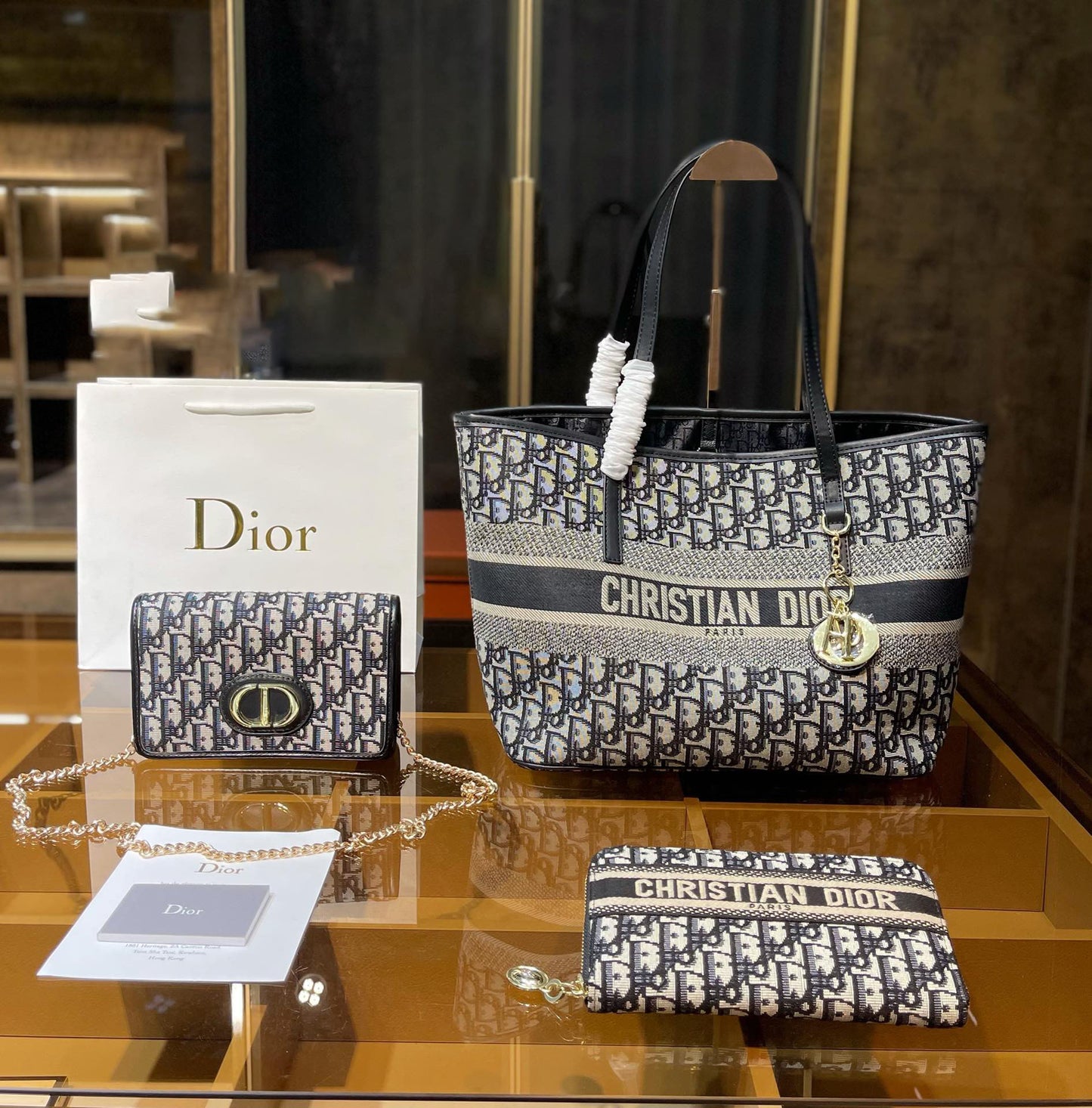 ♪直営店・公式Online♪Dior 30 MONTAIGNE NANO POUCH DHL配送3点セット お得