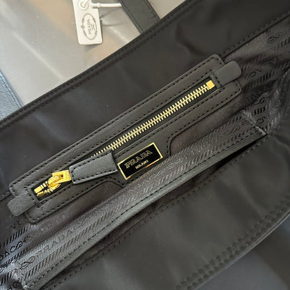 【PRADA 公式 旗艦店】プラダ ハンドバッグ当日出荷 好評に付き再入荷！37*32CM 240719