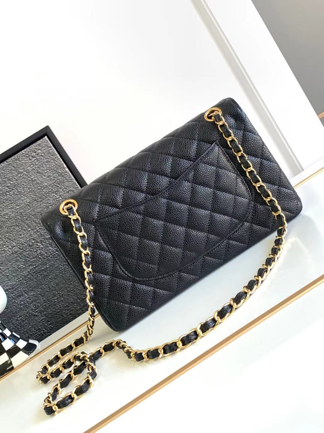 Chanel Flap Bag Carviar Leather Black Medium 1112