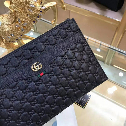 Gucci(グッチ)クラッチバッグ 28x18cm