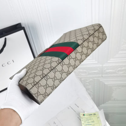 Gucci(グッチ)クラッチバッグ 31.5x24x6cm