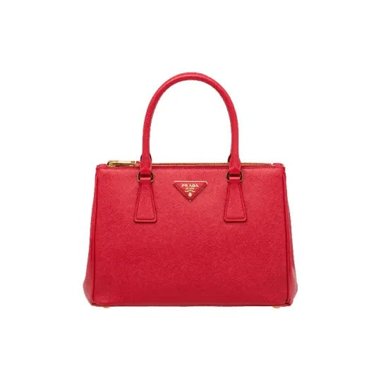 STORY雑誌掲載！高垣麗子さん愛用の新作バッグが登場！PRADA ガレリア スモール スクエア バッグ！！まさに「今」持ちたい！