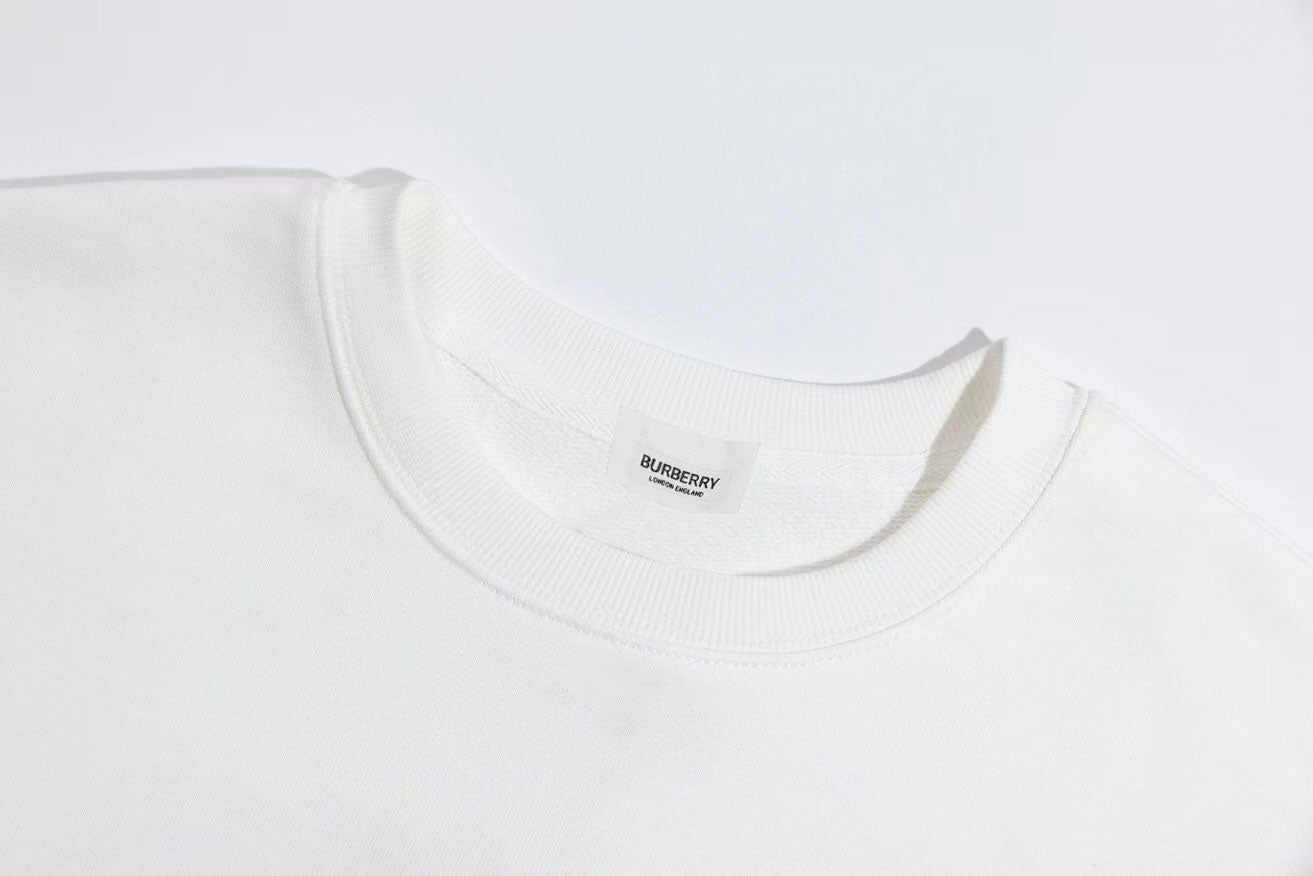 【 Burberry 旗艦店】ご好評に付き再入荷！！