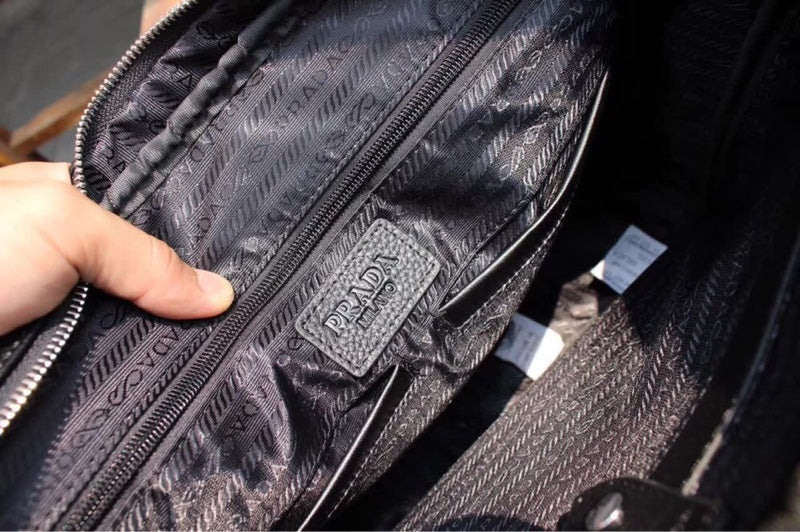 【 PRADA 公式旗艦店】プラダ ブリーフケース 当日出荷 好評に付き再入荷！39*30*6CM