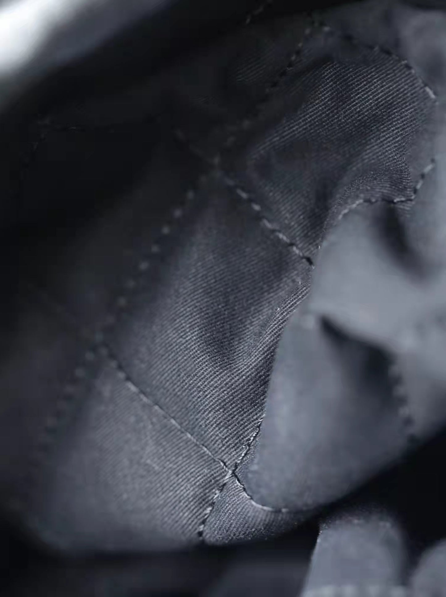 Chanel 22 Medium AS3261